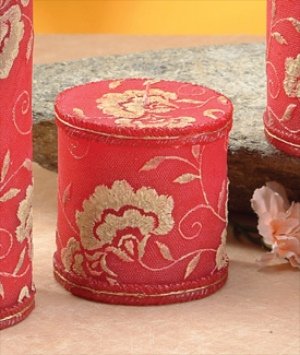 HOUSEOFGIFTS 3" h Red Lace Pillar Candle