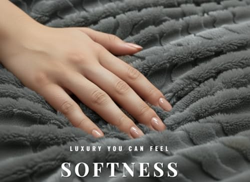 Image of VAS COLLECTIONS Faux Fur Jacquard Tufted Sherpa Blanket | 600 GSM Heavyweight Ultra-Soft & Super Warm Double Bed Blanket | 225 x 220 cm | 5D Embossed Floral Design | Heavy Winter Use - 3 kg, Grey