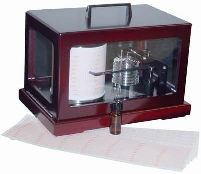 Precision – Barograph in Elegant Wooden Case