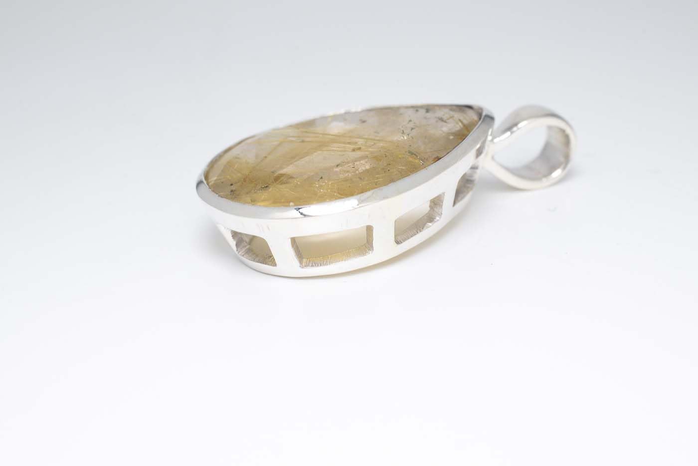 Facettierter Rutilquarz Silber Anhänger. 35mm Länge