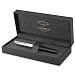 Parker 51 pluma estilográfica | cuerpo negro con adorno cromado | plumín fino con cartucho de tinta negra | estuche de regalo