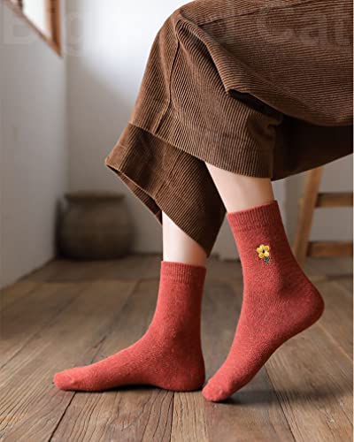 Image of IIG Cute Warm Wool Socks for Women Super Cozy Thick Crew Winter Socks Gifts, 5 Pairs