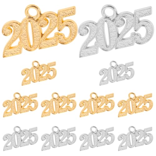 SAFIGLE Ciondoli Anno 2025 12 Pezzi FAI DA TE Charm Numero 2025 Ciondolo Di Sconto Diplomi 2025 Ciondolo Di Capodanno Per La Laurea Pompon Produzione Di, 3.20X1.80X0.20CM, zinco alloy, Nessuna pietra