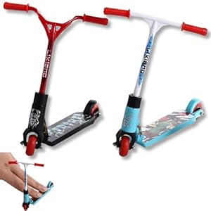 2Pcs Mini Finger Scooter, Two Wheel Training Board, Birthday Gifts, Magic Props, Juggling Accessories (Red Blue)