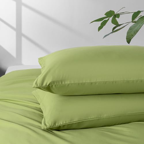 Image of 2 Pack Microfiber Zipper Pillowcases, Soft Comfortable Not Shrink Olive Green Pillow Case, Standard Pillow Cases Set of 2 (20x26 Inches)