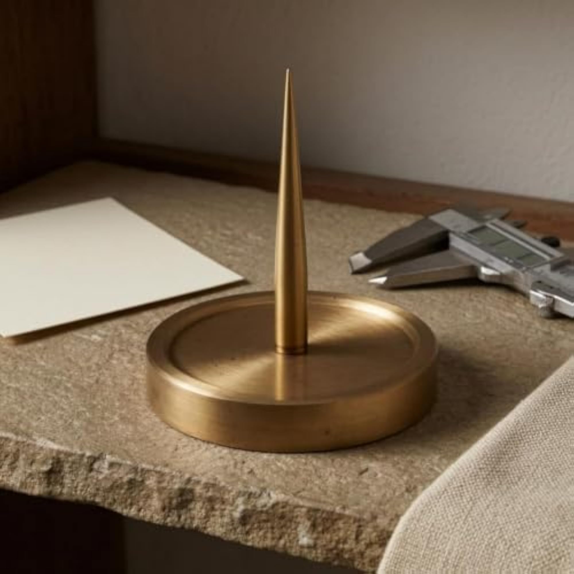 Flat Base Copper Balance Wheel Stand