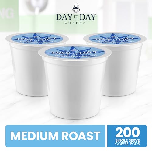 Day To Day Coffee Breakfast Blend Medium Roast Coffee Pods, 200 Count Bulk Pack, Compatible with Keurig K-Cup Brewers, Perfect Wake-Up Coffee