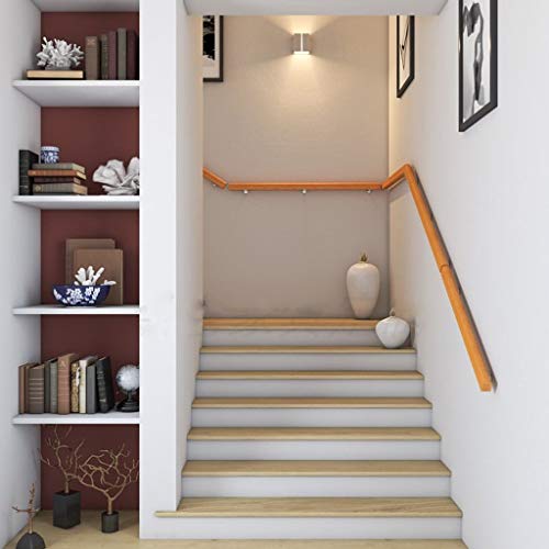Main courante bois massif contre le mur escalier interior barre de support
