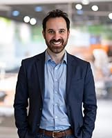 The Deliberate Manager: The Eight Postures That Make Management Conversations Work (and How to Choose the Right One Every Time) 1805760610 Book Cover