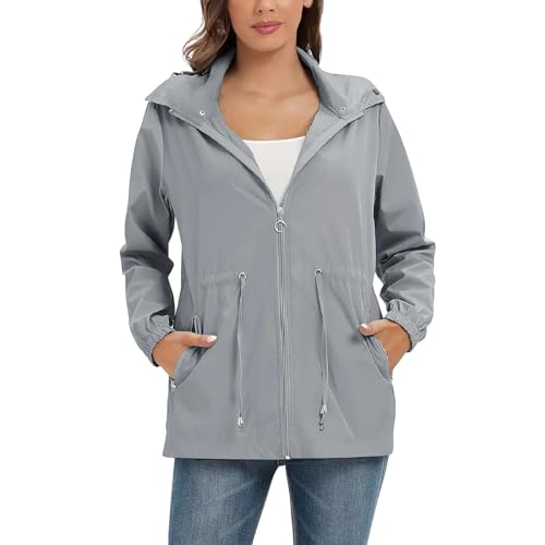Parka de entretiempo mujer ideal para caminar al aire libre en días lluviosos