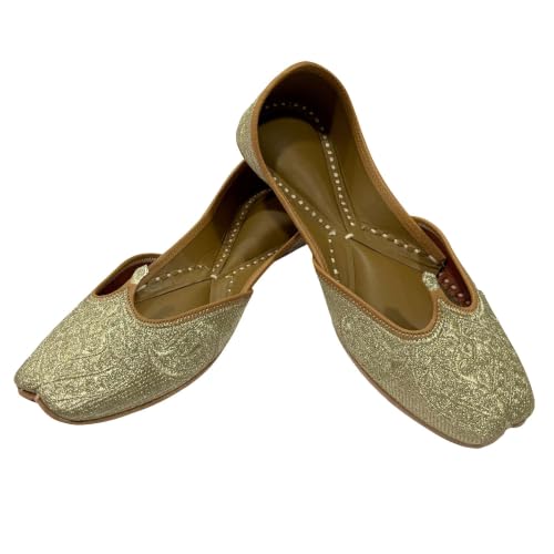 Image of Gold Bridal Flats Wedding Shoes Indian Punjabi Jutti Mojari Designer Shoes