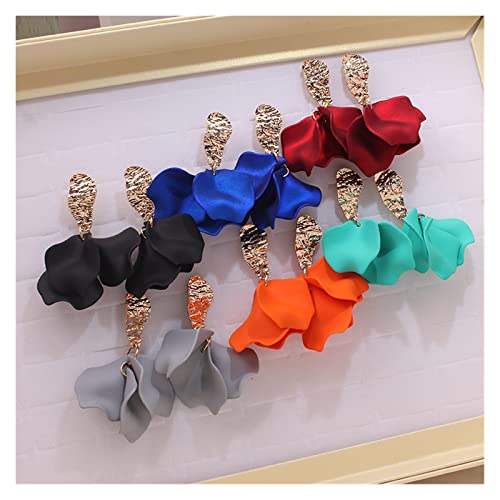Boucles d'oreilles fleur pour illuminer vos tenues de bureau