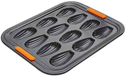 Le Creuset Non-Stick Carbon Steel Bakeware 12 Cup Muffin Tray, Black, 30 cm, 94100140000000