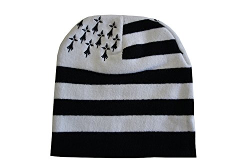 Bonnet breton tricoté Gwen ha Du pour porter fièrement vos racines