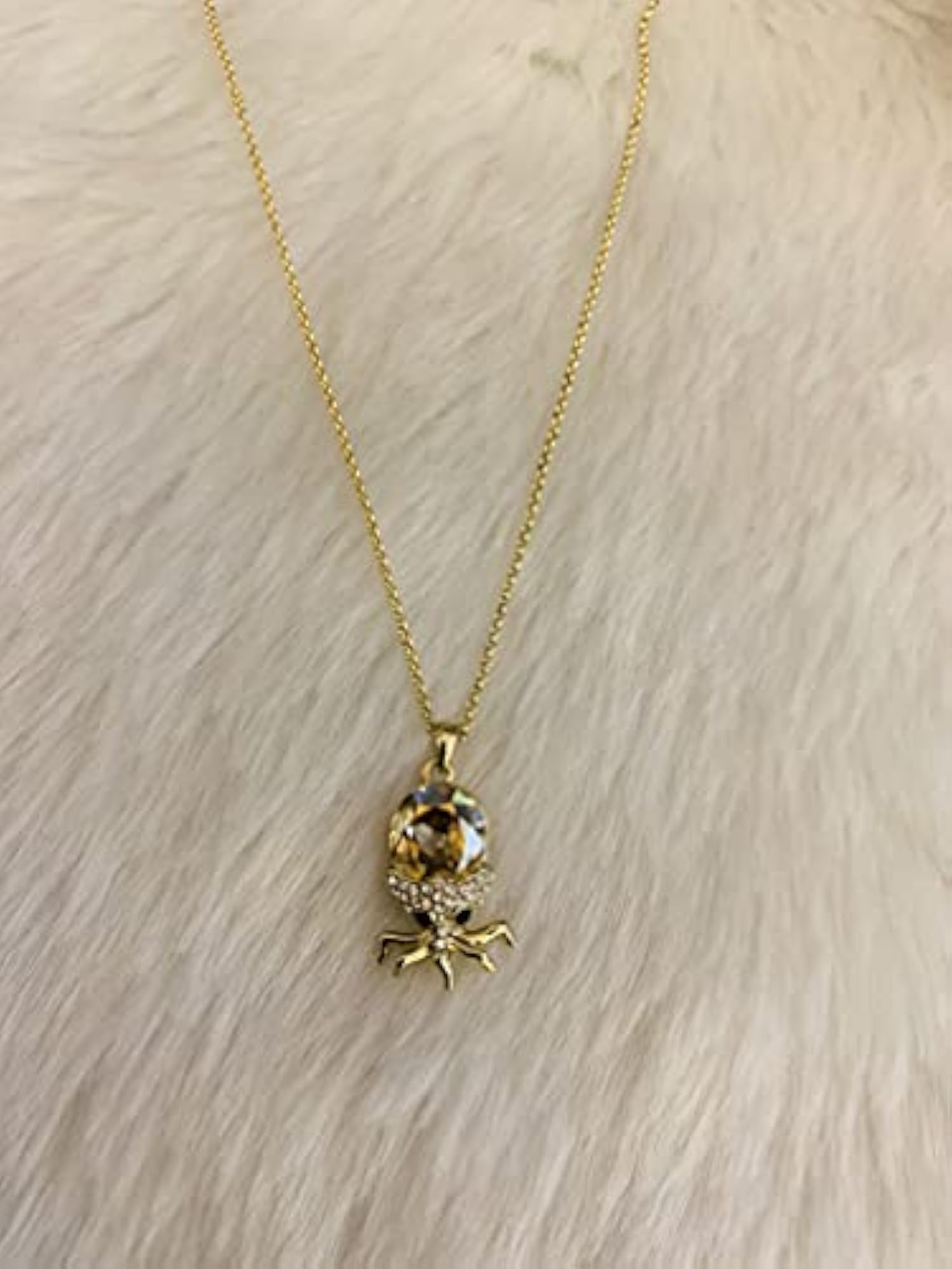 Stylish Chain Pendant Necklace for Dress-Up