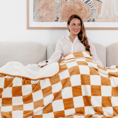 Dreamaker Checkered Plush Fleece Electric Heated Throw Blanket 200x180cm Warm Sherpa Fleece Reversible Rug Energy Efficient Overheat Protection 9 Heat Settings Extra Long Cord Controller- Chai & Cream