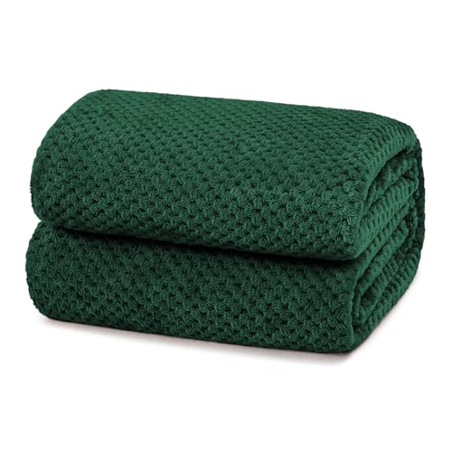 Yebeda Kuscheldecke Superweiche & Warme Fleecedecke für Sofa, Couch & Bett mit Waffel Muster, Kuschelige Angenehme Decke Wohndecke Sofadecke, 230x270 cm, Dunkelgrün