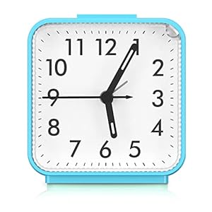 Brifit Reveil Matin, Reveil a Piles, Reveil Aiguilles Silencieux, Reveil Analogique sans Tic Tac, Petit Reveil de Voyage, Horloge Réveil Lumineux, Pointeur, Snooze, Bleu
