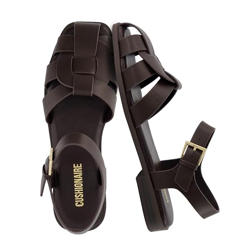 CUSHIONAIRE Benny Closed Toe Sandals