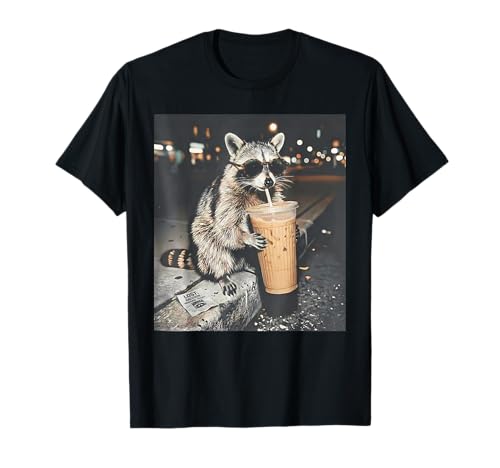 Drôle de Raton Laveur Buvant du café glacé la Nuit Animal Meme T-Shirt