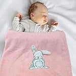 cozy racoon Babydecke | Weiche Kuscheldecke für Baby Jungen und Mädchen I Geschenk zur Taufe, Geburt oder als Erstausstattung I Rosa Decke mit Hase