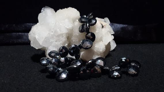 Perles spinelle noire facettées cœur LKBEADS pour création de bijoux de luxe en pierres naturelles