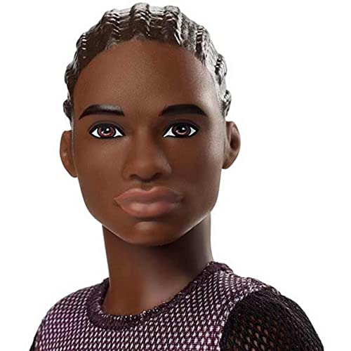 Muñeco Ken Fashionistas con ropa deportiva para niños miniatura 2