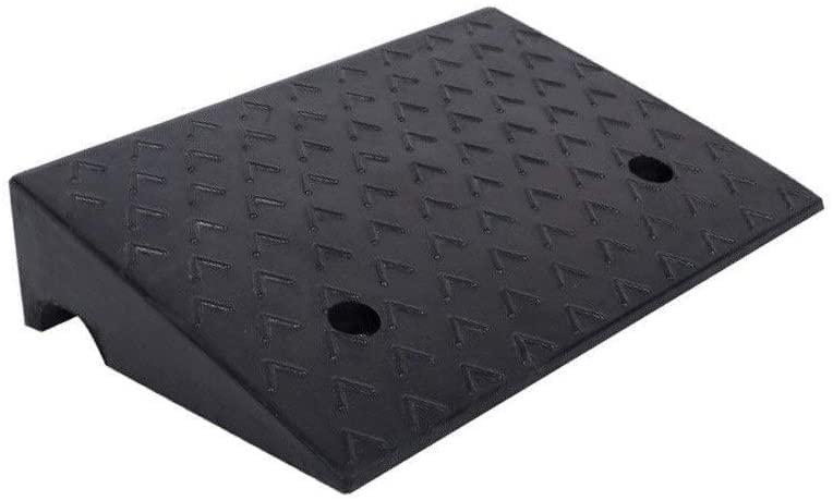 Tapis de montée pour camion et rampes de service pour marches extérieures