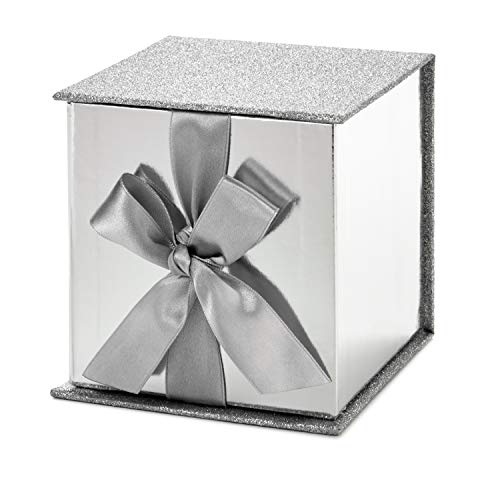 Hallmark 5EBC1208 Small Gift Box With Bow And Shredded Paper Fill  thumb #4