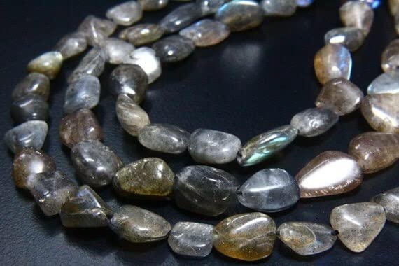 Labradorite naturelle lise sans aspérité pour bijoux qui ne griffent pas la peau