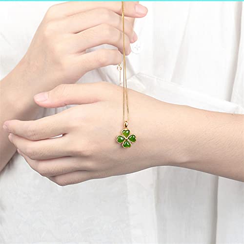 Collier Pendentif en Or 18K pour illuminer vos tenues de bureau et vos soirées élégantes