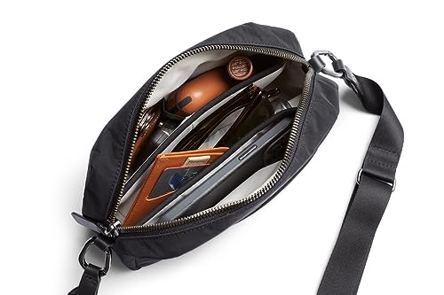 Bellroy Tokyo Crossbody (bag with crossbody strap for everyday use or travel, perfect to carry your daily essentials) - Raven3
