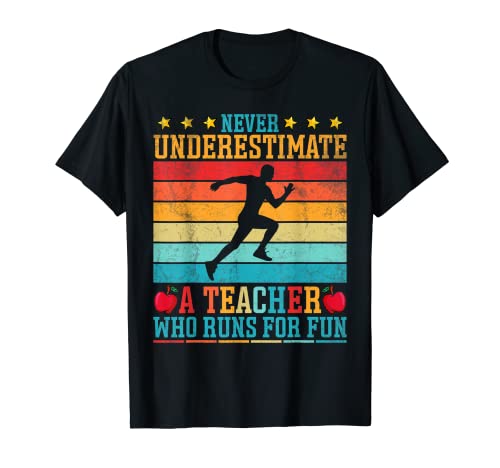 Never Underestimate a Teacher Who Runs for Fun Retro Teacher Camiseta