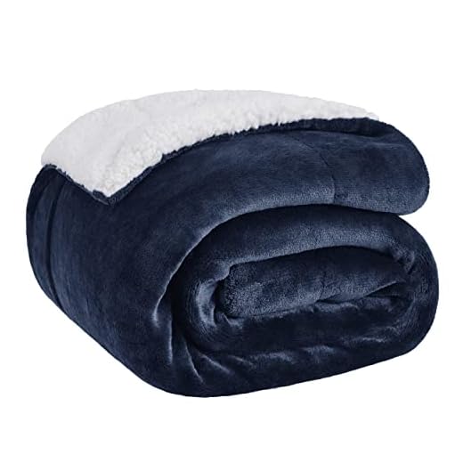 Bedsure Sherpa Fleece Throw Blanket for Couch - Navy Blue Thick Fuzzy Warm Soft Blankets and Throws for Sofa, 50x60 Inches