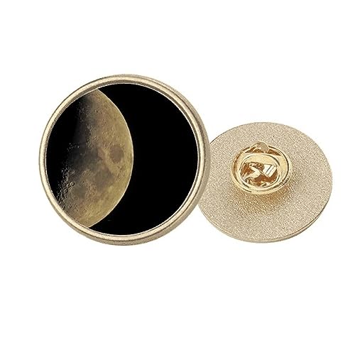 Broche ronde Half Planet, le cadeau idéal avec son ciel nocturne doré