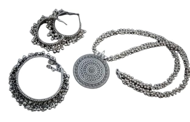 Batuliis online fashion Afghani Oxidized Round Shape Metal Tribal Banjara Ghungroo Beads Chain Pendant Necklace Jewellery set for Women And Girls with Earrings Bracelet (B0CSMBLLY7) Amazon Price History, Amazon Price Tracker