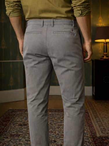 Image of Louis Philippe Men's Slim Fit Slant Pocket Made of Stretch Fabric Solid Casual Trouser