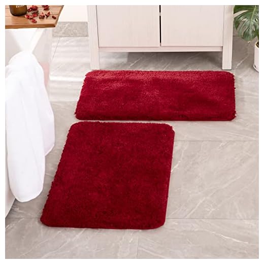 MIULEE Set of 2 Non Slip Shaggy Bathroom Rugs Extra Thick Soft Christmas Bath Mats Plush Microfiber Absorbent Water for Tub Shower Machine Washable (Red, 16x24 inches)