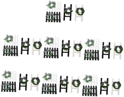 HOMSFOU 28 Pcs Pendant Wall Hanging Ornament Rustic Garland Christmas Tiered Tray Woodsy Decor Tiered Tray Decoration Green Leaves Decor Decorative Fence Craft Blanket Wooden Front Door