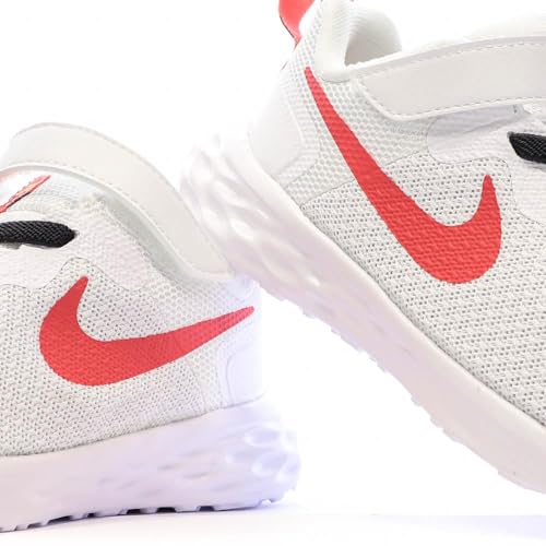 Baskets Nike Revolution 6 enfant blanches : chaussures de course souples et légères - 7