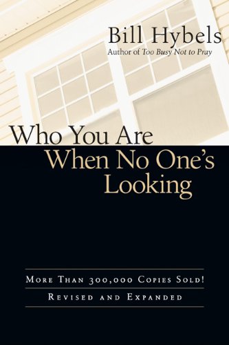 Buy Who You Are When No One's Looking: Choosing Consistency, Resisting Compromise — BookShops.in