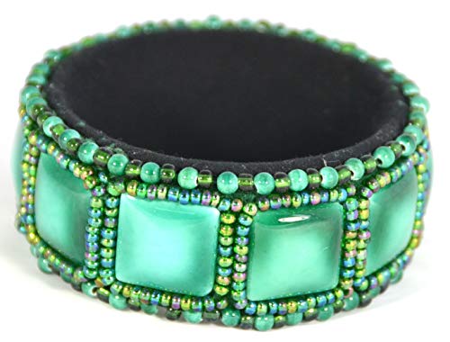 Bangle en porcelaine émeraude : le bracelet perles pour sublimer vos tenues