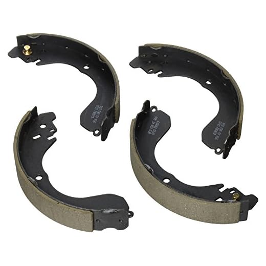 Bosch BS919 Blue Drum Brake Shoe Set for Chrysler: 2007-09 Sebring; Dodge: 2008-10 Avenger, 2007-12 Caliber; Jeep: 2008-17 Compass/Patriot; Nissan: 2009-14 Cube, 2007-12 Sentra, 2007-12 Versa - REAR