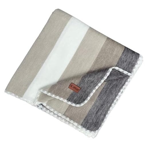 Natural Alpaca Wool Blanket for All Seasons