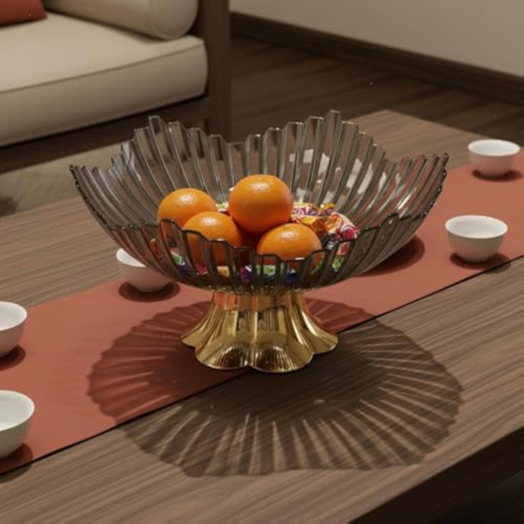 Light Luxury Design Pedestal Fruit Bowl, Petal Shape