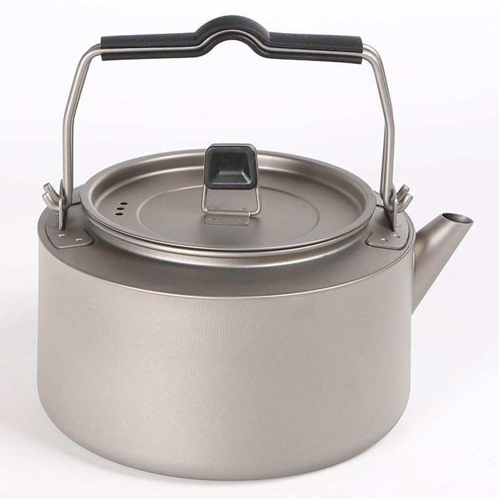 Cafetière de camping en titane pur avec poignée ergonomique et passoire fine