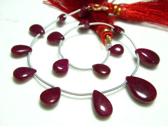 Ruby Smooth Pear Briolette LKBEADS perles pierres rubis naturelles 6x7-8x12mm
