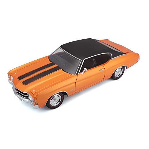 Maisto 1:18 Scale 1971 Chevy Chevelle SS 454 Coupe Diecast Vehicle (Colors May Vary)
