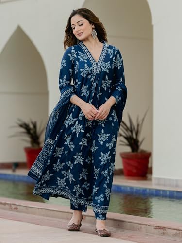 Image of Arayna Women's Pure Cotton Handblock Ethnic Printed Kurta Set with Pants & Dupatta