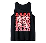 Idéal pour les filles, les petits-enfants ou les familles à la recherche d'un cadeau tendance qui correspond au style coquette d'aujourd'hui. Idéal pour le brunch, les photos de famille ou pour se détendre à la maison, ce design allie l'amour classique de Baba avec une touche tendance et féminine.